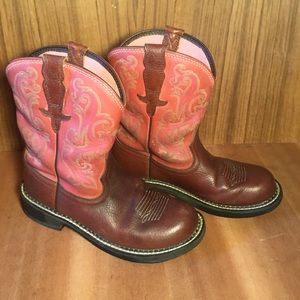 Ariat women’s size 8B cowboy boots